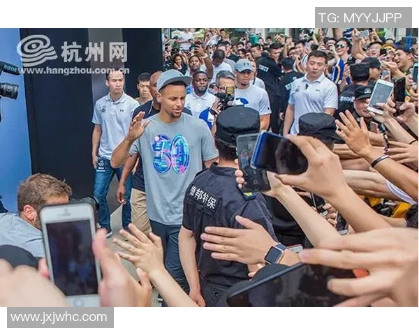 太原篮球明星喜结良缘盛大婚礼引发球迷热议与祝福